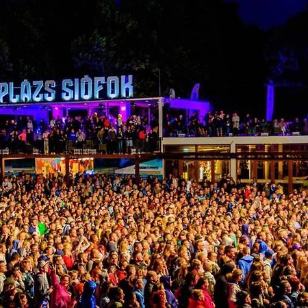 Lido Di Siofok - Aranypart - Minden 1 Percre! Διαμέρισμα Εξωτερικό φωτογραφία